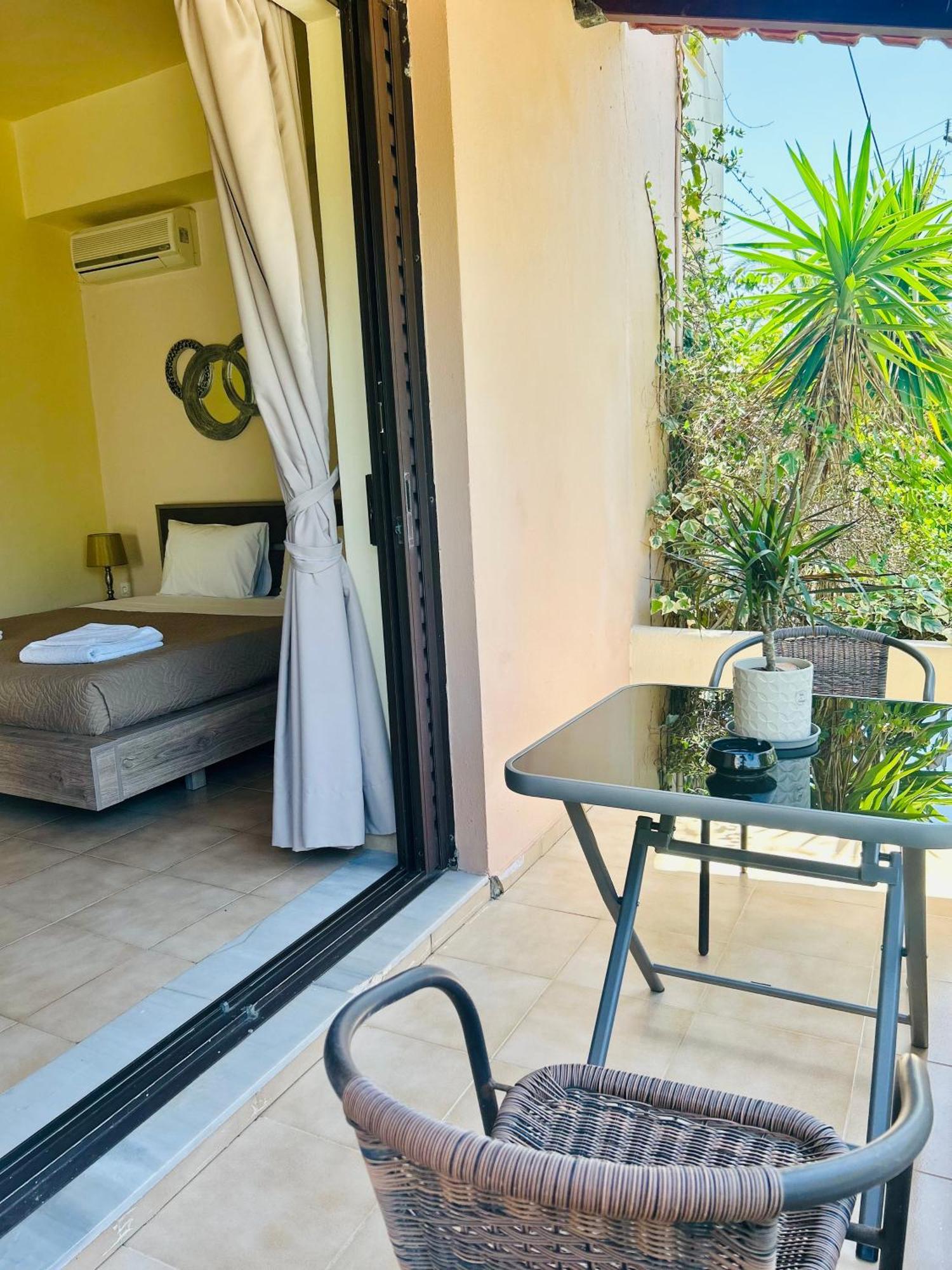Esperia Apartments Platanes  Exterior photo